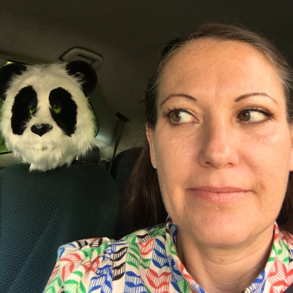 Meet your Posher, Caroline